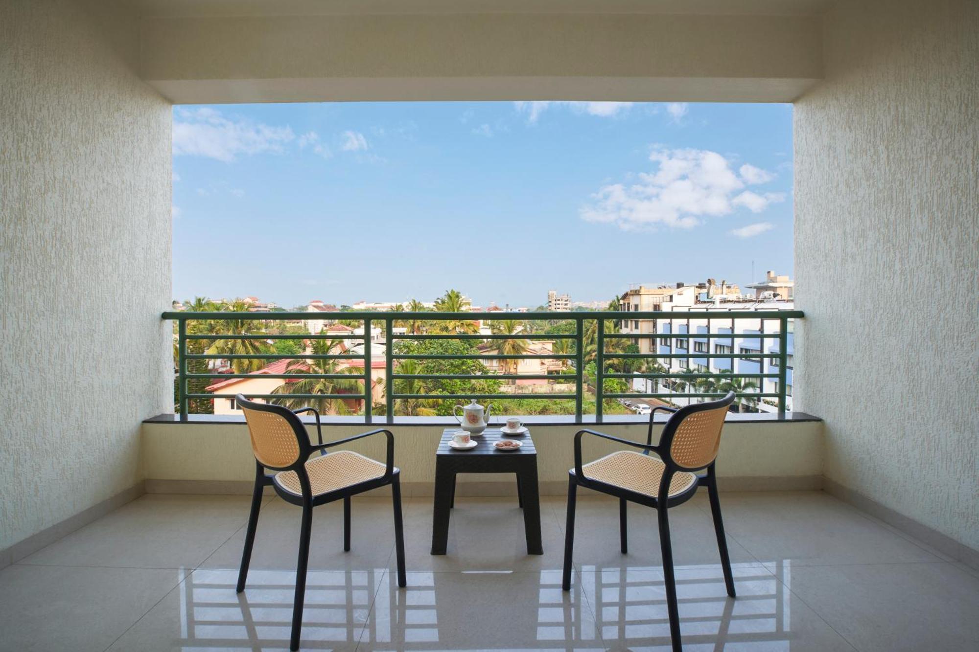 Grandeur Stays Panaji Exterior photo